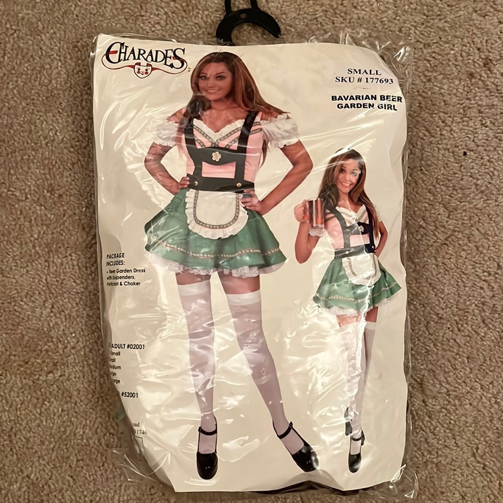 Sexy German/Bavarian beer girl dirndl costume